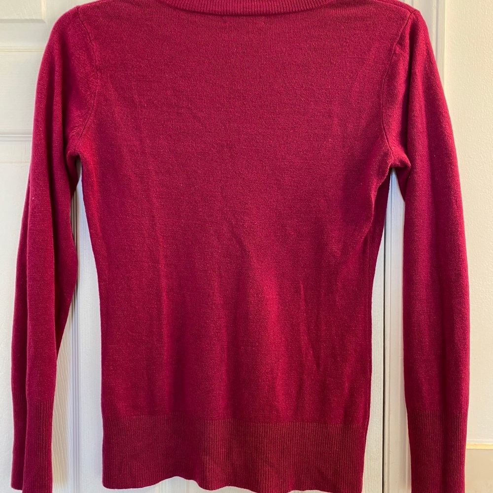 V-neck sweater - Picture 2 of 2